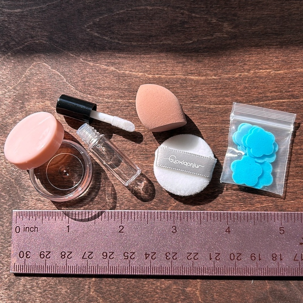 Mini make up items